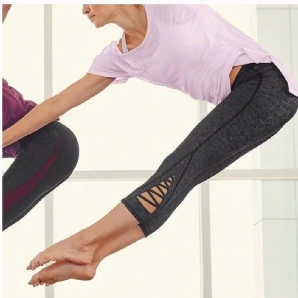 Athleta criss cross lattice crop leggings in grey stretchy fabric